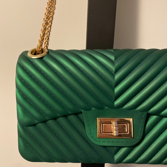 Green jelly bag with gold strap - Picture 3 of 6